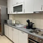 Appartement Radmanovic - Free Private Parking, Balcony, 10 Min To Center