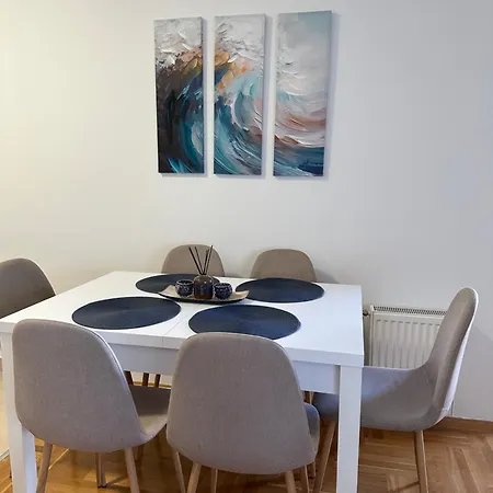 Διαμέρισμα Radmanovic - Free Private Parking, Balcony, 10 Min To Center *