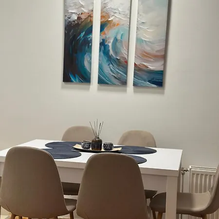 Διαμέρισμα Radmanovic - Free Private Parking, Balcony, 10 Min To Center *