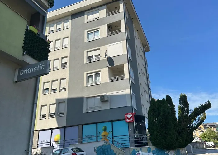 Radmanovic - Free Private Parking, Balcony, 10 Min To Center بانيا لوكا